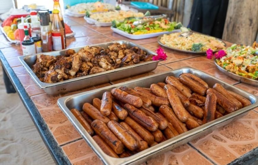 Fiji: Mamanuca Islands All-Inclusive Sailing Cruise