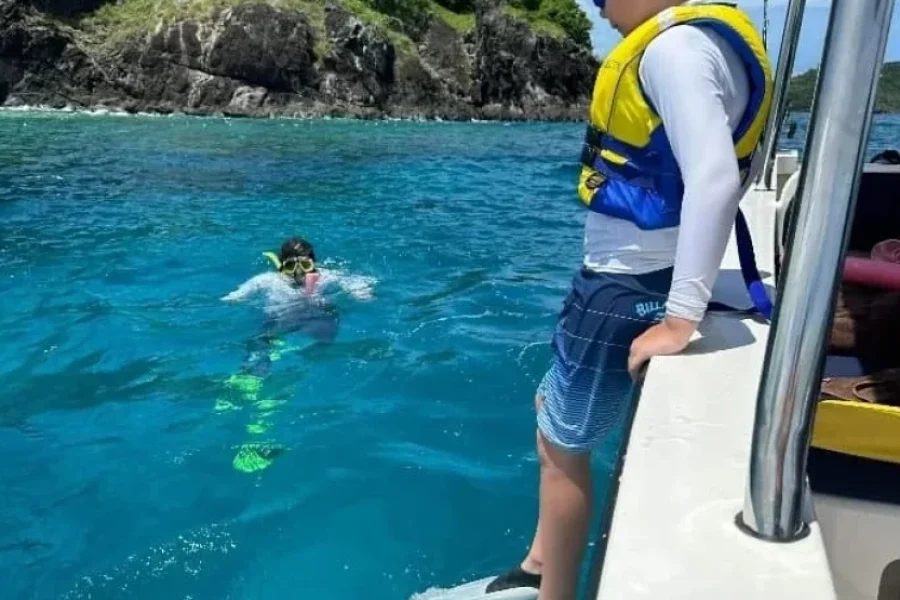 Zigzag Boat Half Day Tour Fiji