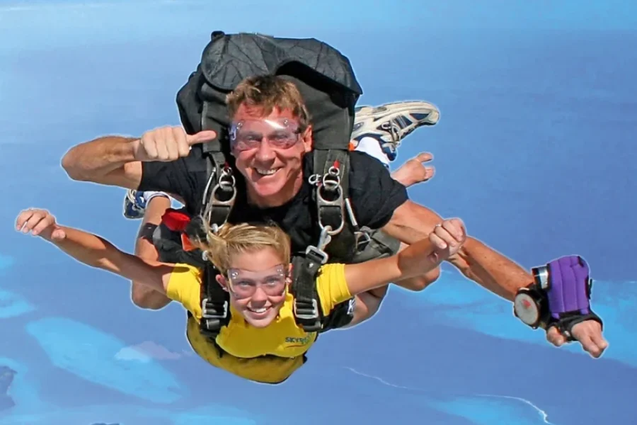 Skydive Fiji Radical 10000ft Tandem Jump (30 seconds free fall)