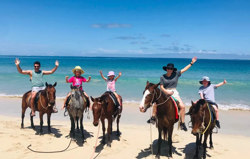 Natadola-Beach-Horse-Riding-Fiji-–-AU95-8-870x555