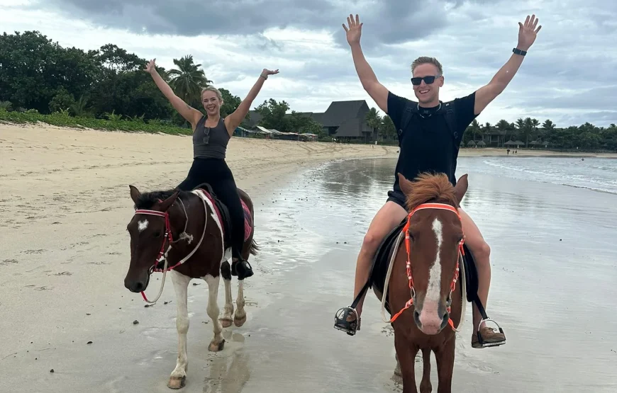 Natadola-Beach-Horse-Riding-Fiji-–-AU95-9-870x555