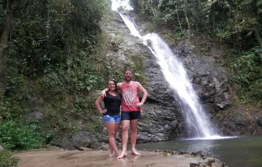 Sigatoka River Cruise Tour & Biausevu Waterfall Tour