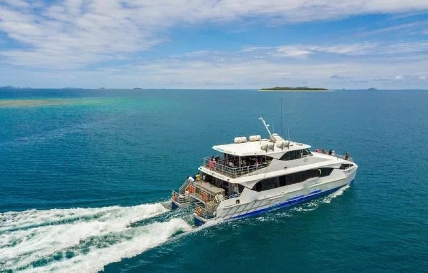 Mamanuca Island Explorer Fiji